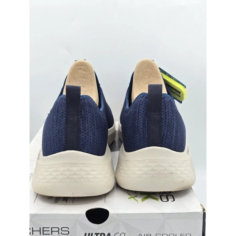 Skechers this listing